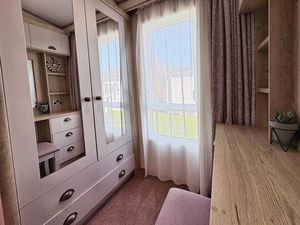 Photo 21- click for photo gallery